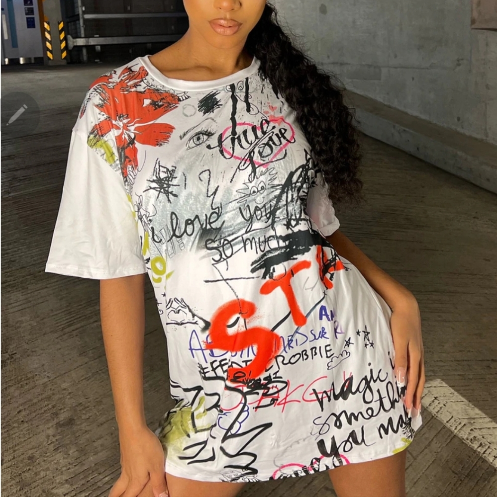 Graffiti tunic size M